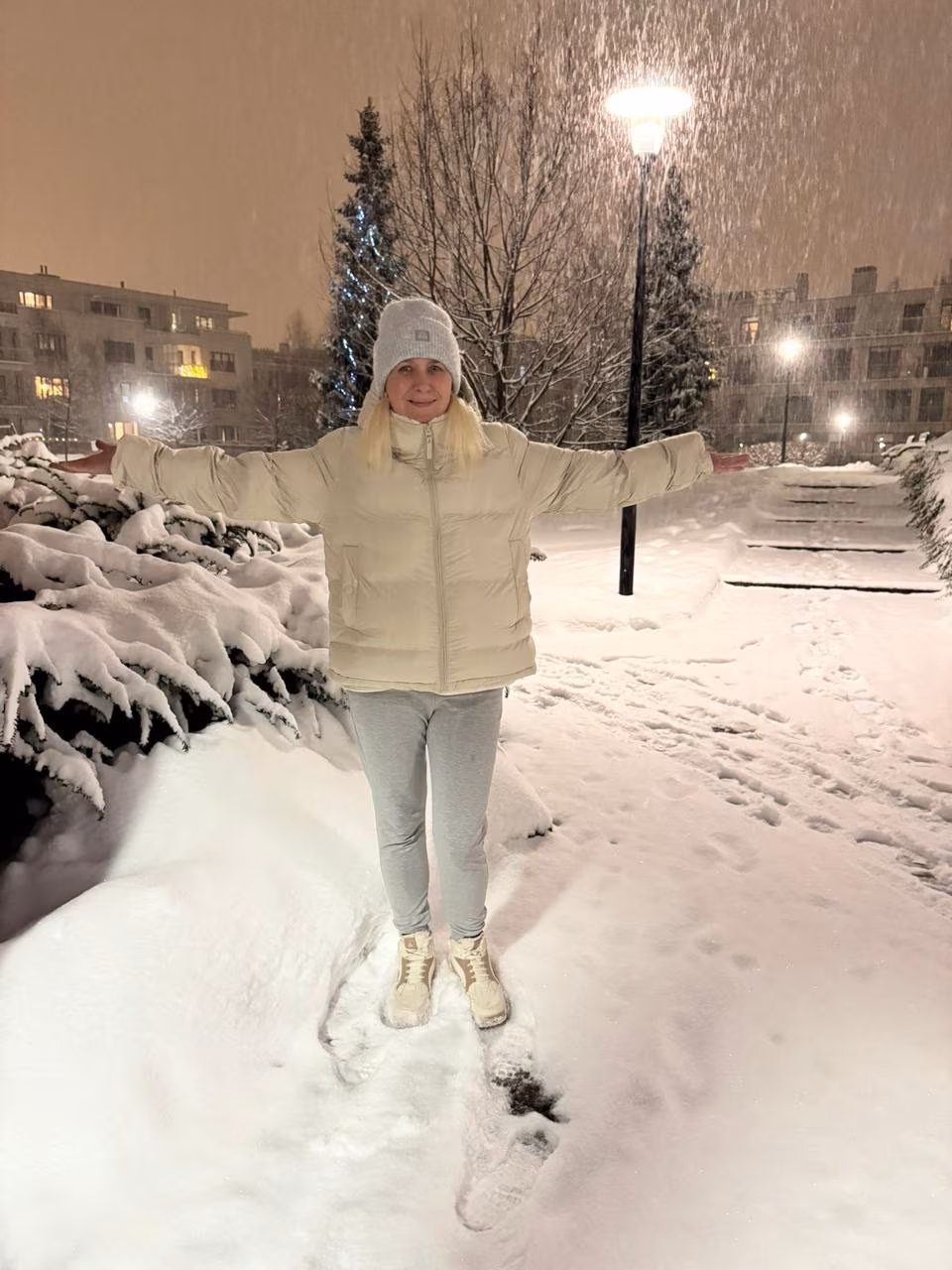 Anna 46 Sumy Ukraine I'm a bride ready to meet my beloved