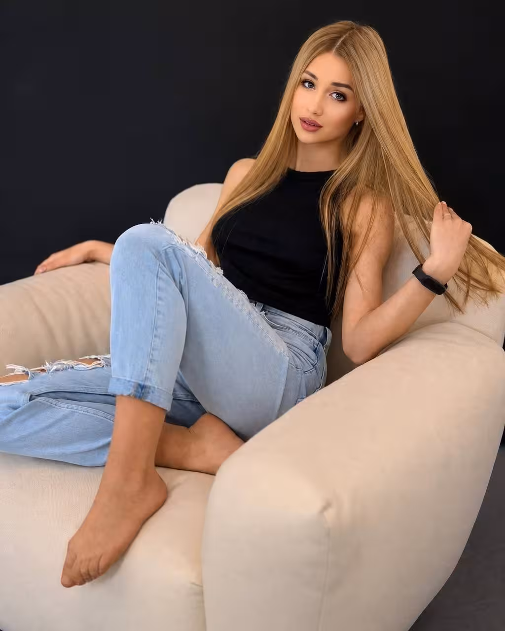 Kate 18 yo from Kropyvnytskyi Ukraine I'm a bride searching for my best friend man