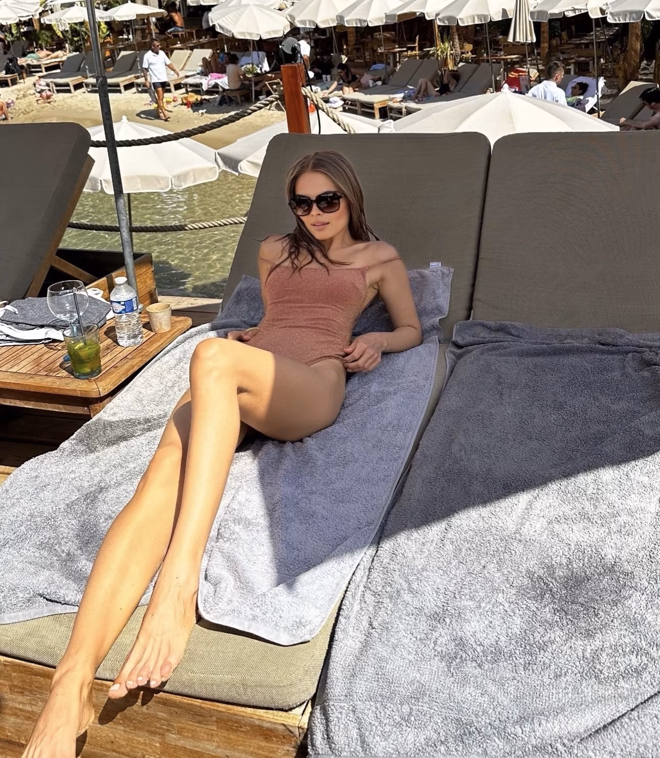 Olha 43 Nice France I'm a bride who wants my one and only