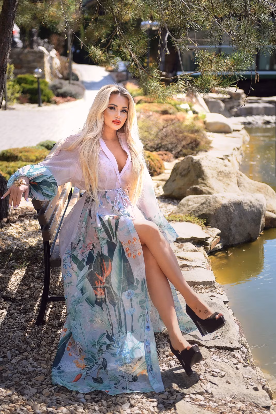 Viktoria 35 Dnepr Ukraine I'm a bride who wants my protector man