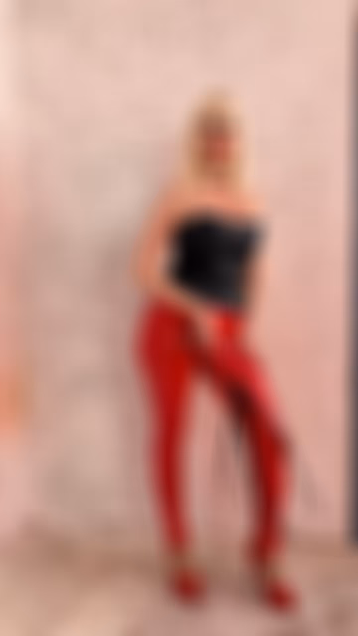Olena 47 yo from Zaporozhia Ukraine I want to find my soulmate and best friend