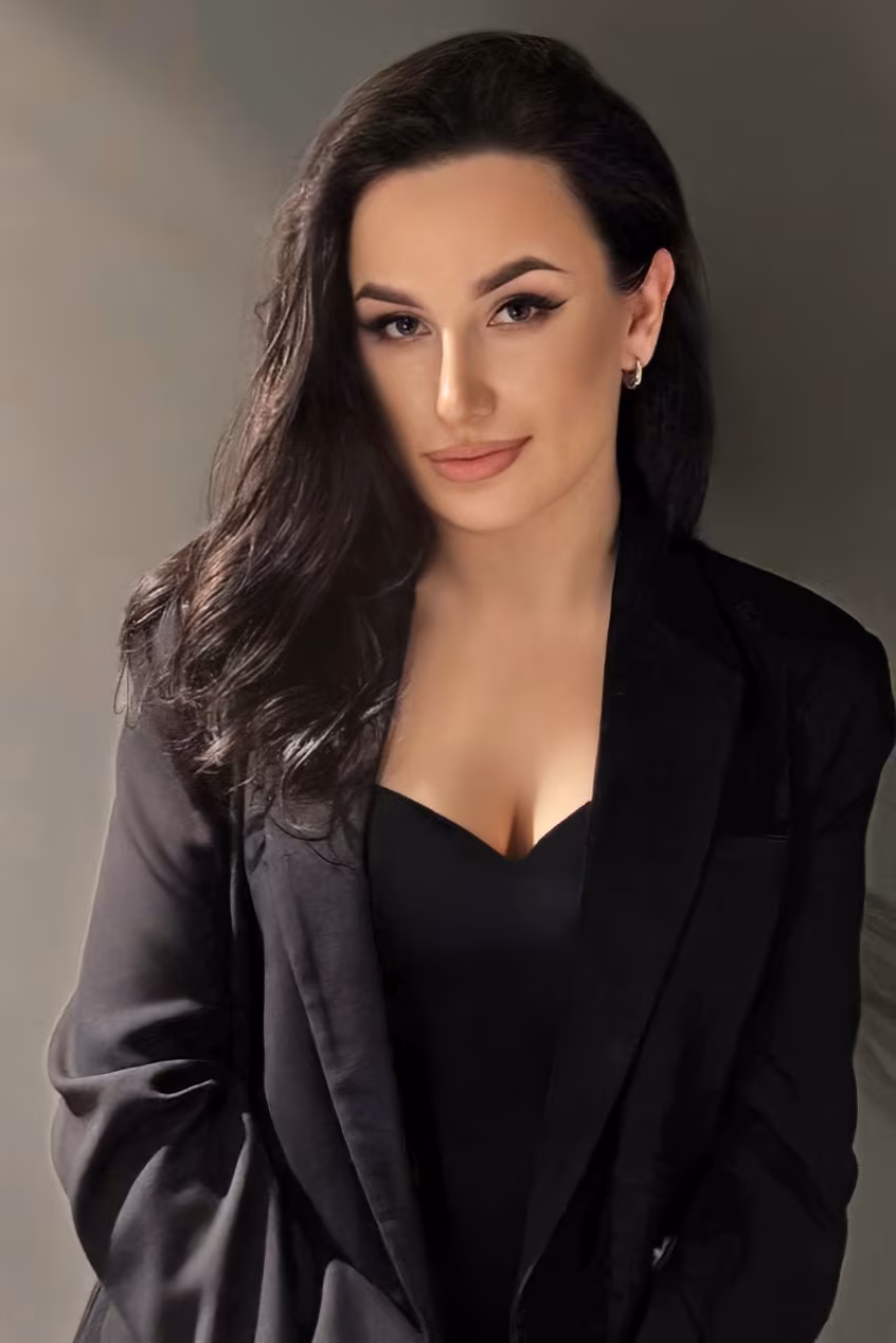 Roksolana 29 Kyiv  Ukraine I want to meet my darling man