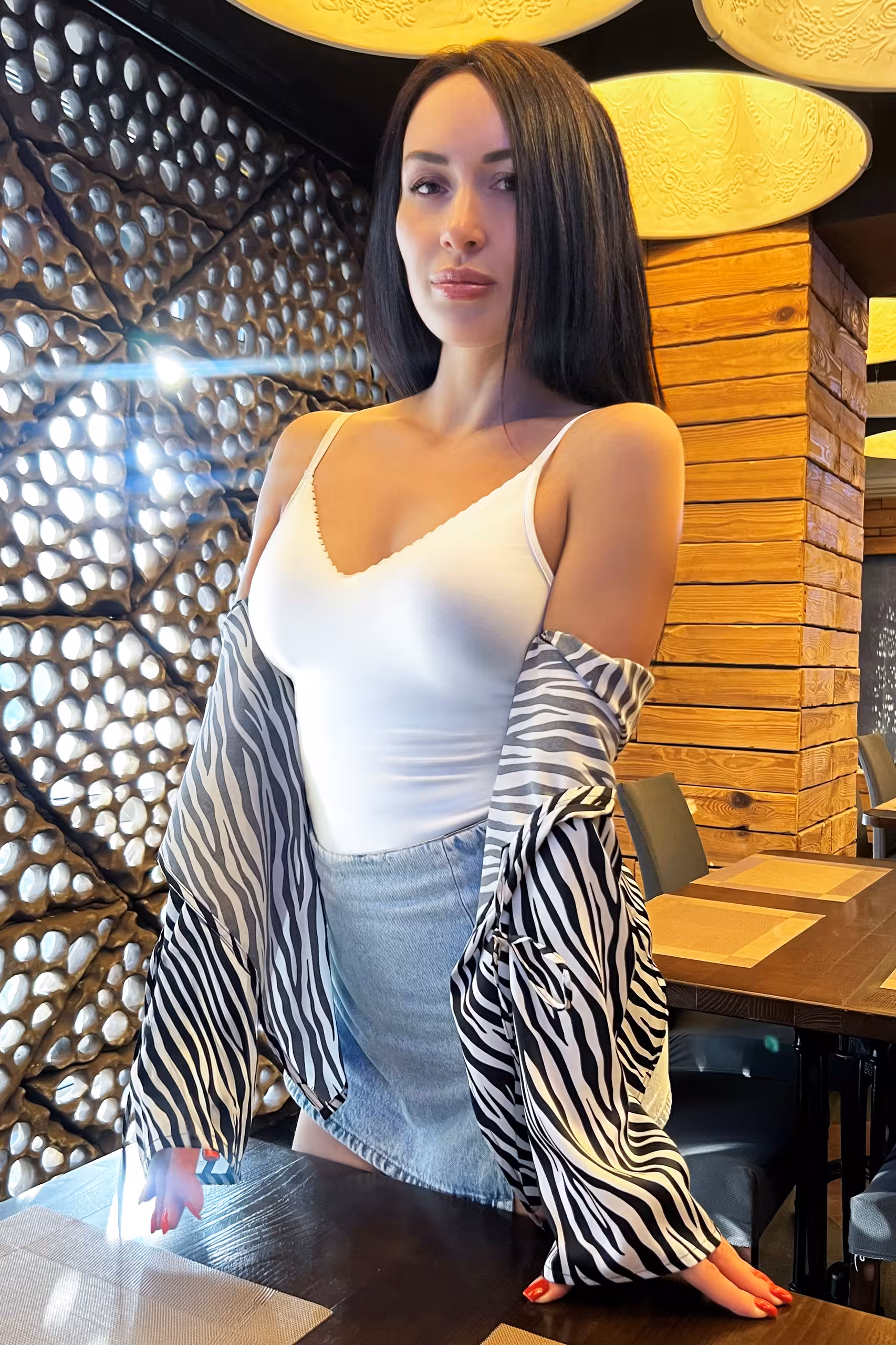 Yana 37 yo from Kyiv  Ukraine I want to meet my darling partner