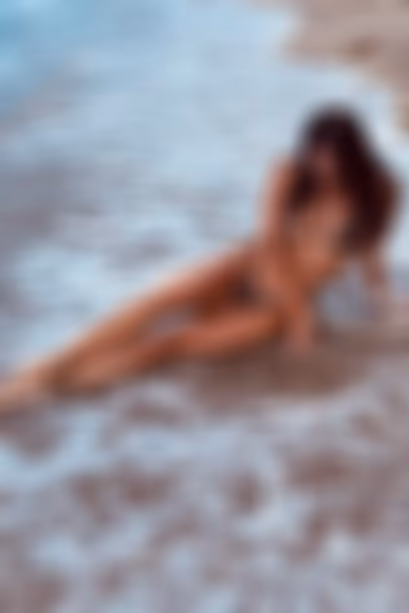 Yana 37 yo from Kyiv  Ukraine I want to meet my darling partner