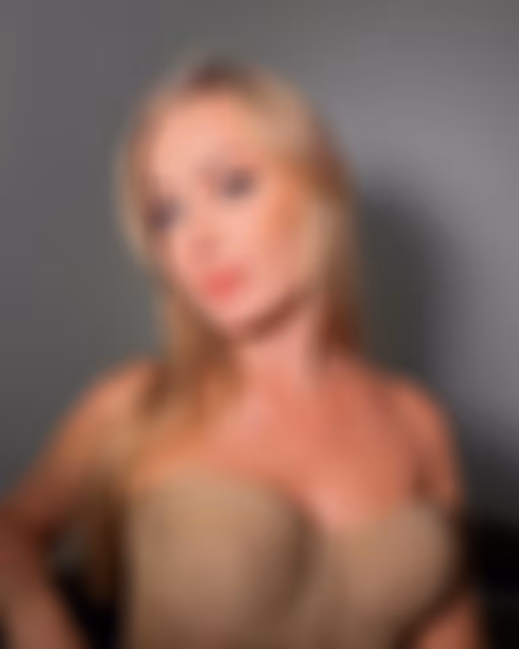 Polina 33 yo from Dnipro Ukraine I want to meet my gentleman