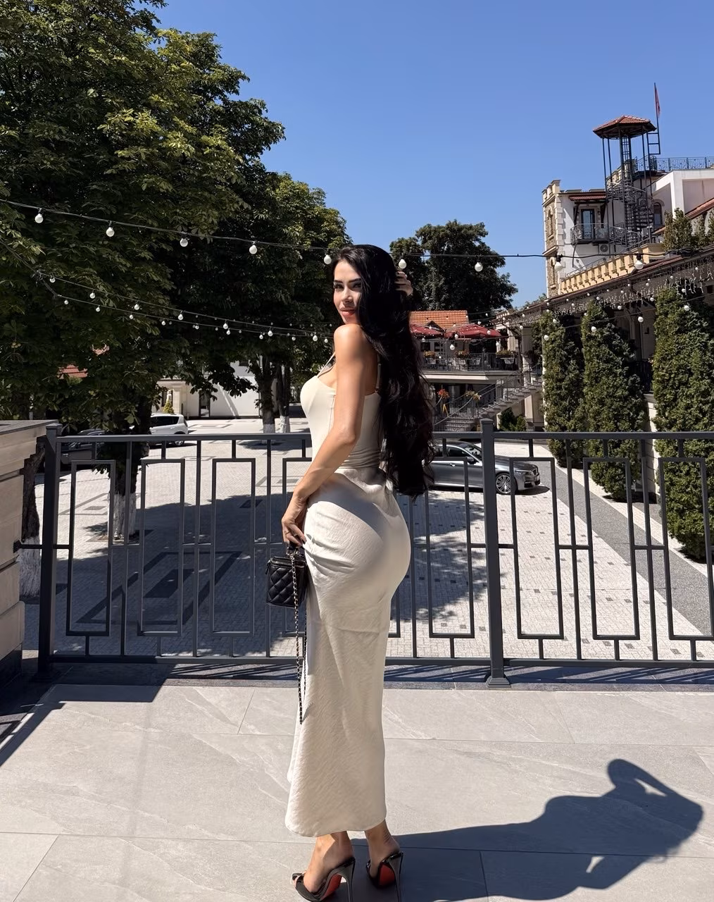 Daniela 24 Bucharest Romania I'm a bride who wants my perfect match