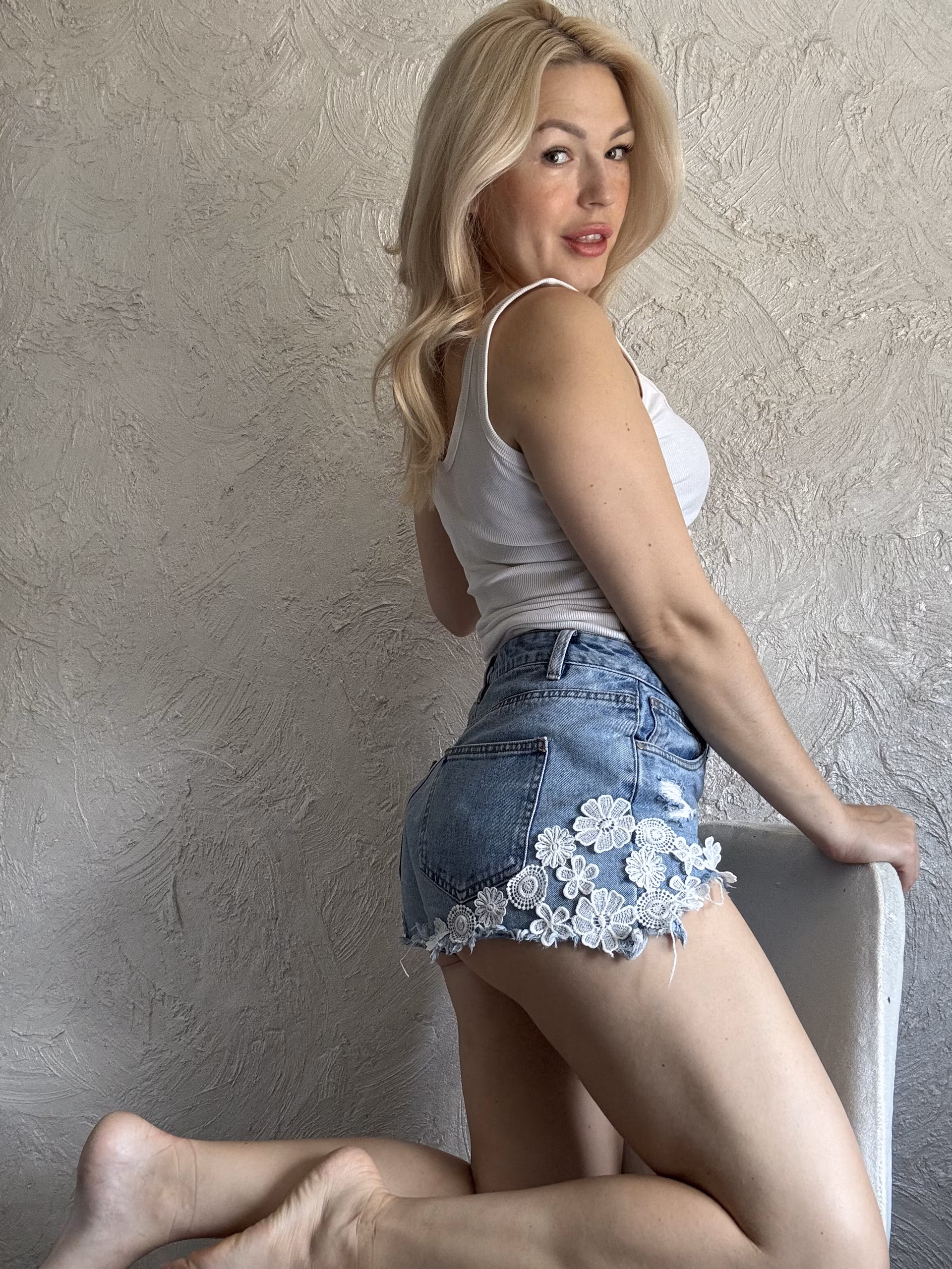 Alena 39 Kryvyi Rig Ukraine I'm ready to meet my forever love