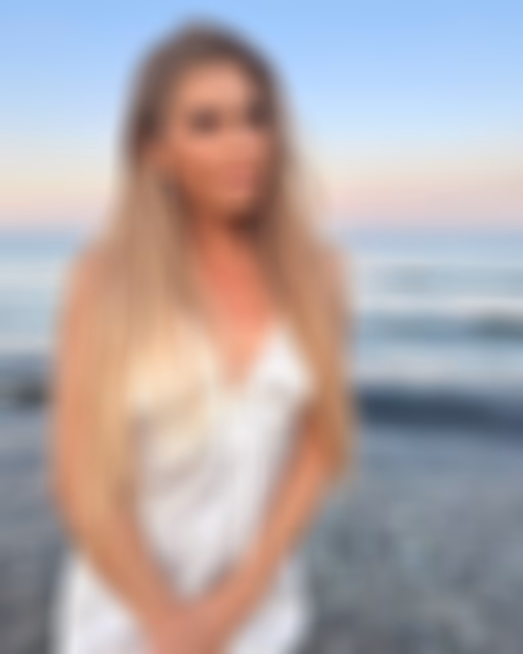 Anastasia 35 Kiev Ukraine I want to find my protector forever