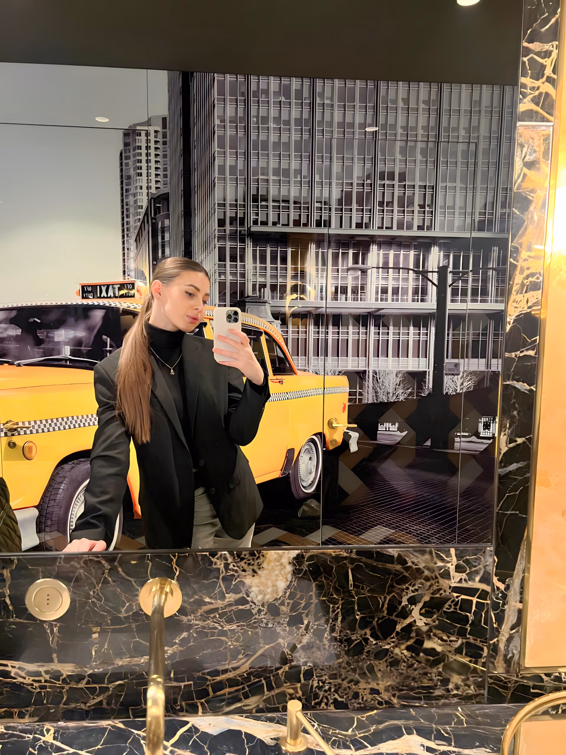 Diana 25 Dnipro  Ukraine I want to meet my darling man