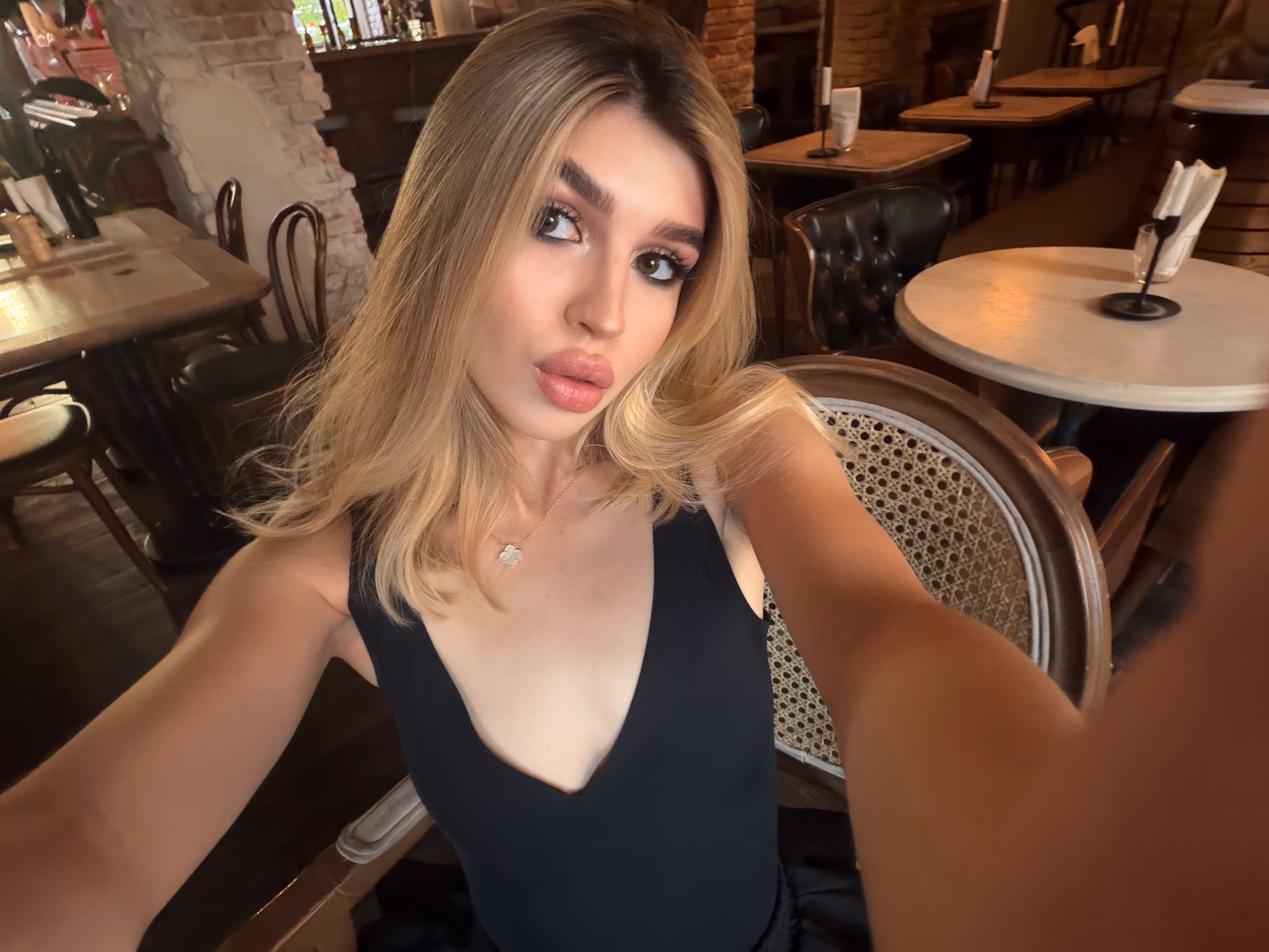 Lilia 20 Kyiv Ukraine I want to meet my other half forever