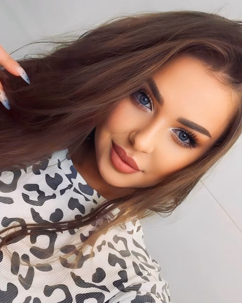 Lilia 34 Warsaw  Poland I'm a bride looking for my partner